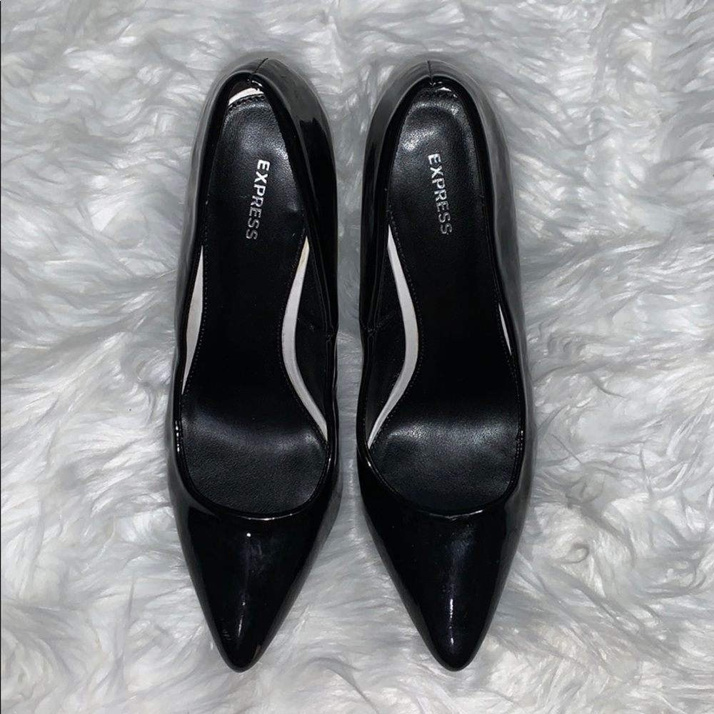 EXPRESS BLACK HIGH HEELS